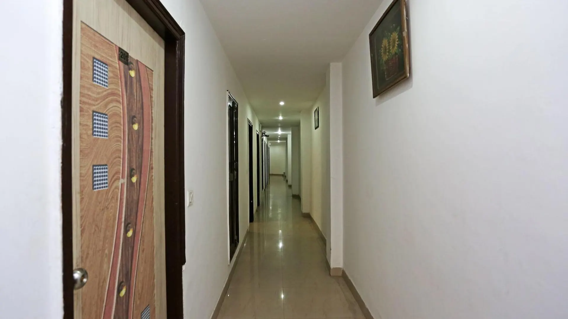 Oyo Flagship Hotel Aamantran Inn Nuova Delhi